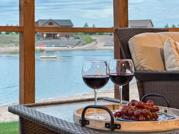 Beach Cottage • Private Lake • Sleeps 14