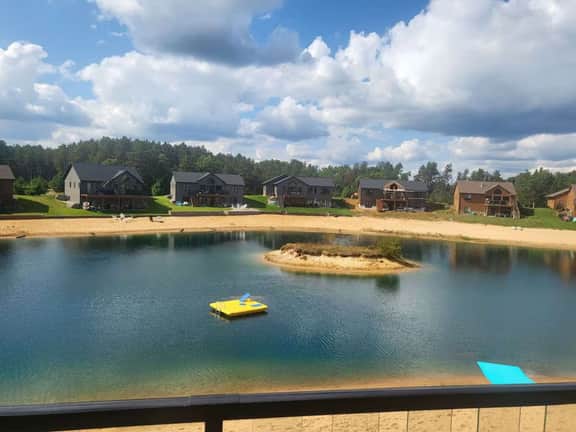 Beach House by Castle Rock Lake