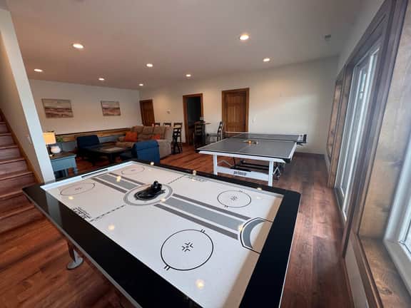 Sugar Sand Sunset | Beachfront | Sleeps 18 - Image 2