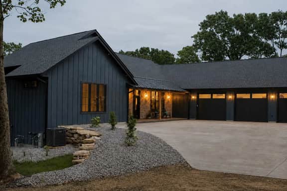 The Shipwreck Shack - Fall Getaway | Hot Tub • Sleeps 18 - Image 2