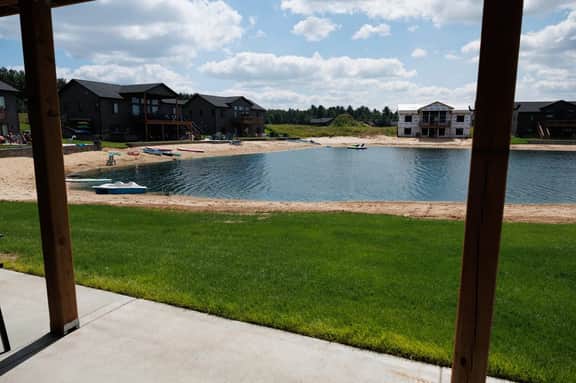 Rustic Retreat | Fall Lake Retreat | Fire Pit, Kayaks & Paddleboards - Image 4